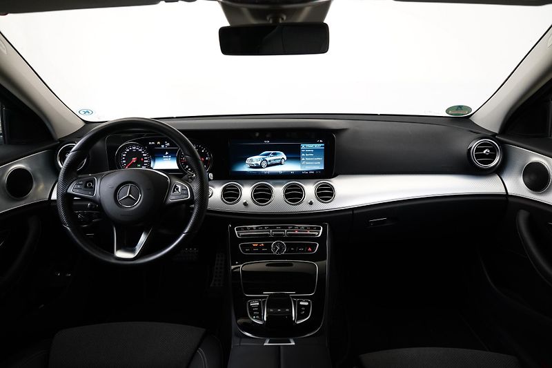 Mercedes-Benz Třídy E - fotka 6 z 6