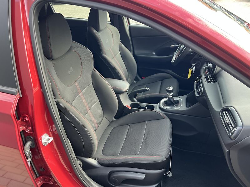 Hyundai i30 (2022) 1.0T-GDI*N-Line* - fotka 37 z 42