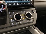 Land Rover Defender (2026) 90 V8 EDITION P525 AWD AUT - náhled 29