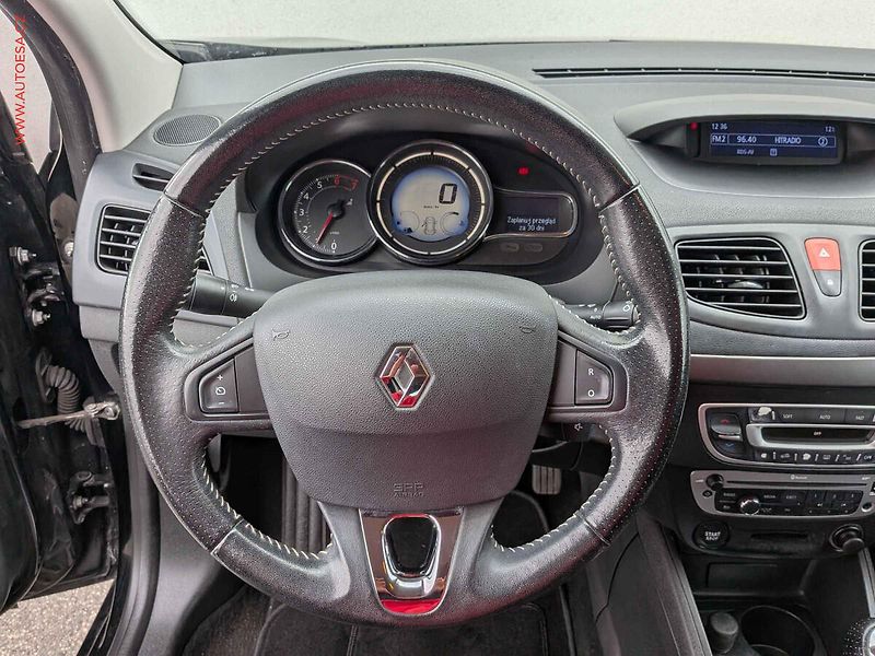 Renault Fluence (2015) 1.6 i, 1.maj,ČR, autoAC, temp - fotka 13 z 14