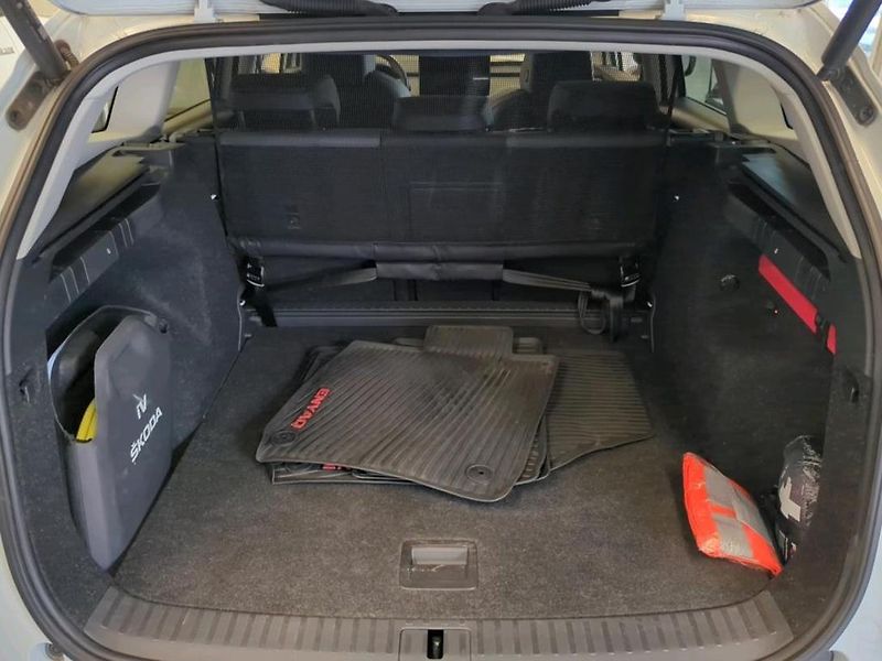 Škoda Enyaq iV 80 LOFT 15kw TZ SOH 96% - fotka 8 z 9