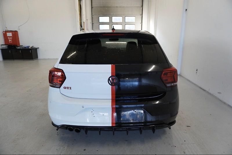 Volkswagen Polo  2,0 TSI GTI 147kW DSG6 - fotka 8 z 28