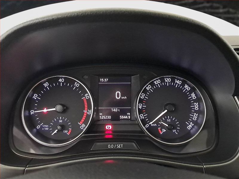 Škoda Fabia (2018) Style 1.0 TSI, ČR,1.maj - fotka 11 z 15