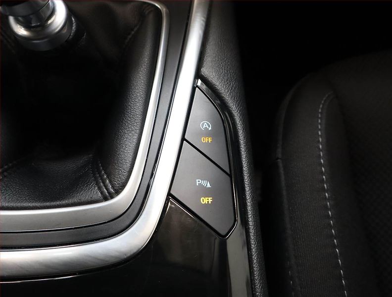 Ford S-MAX (2019) 2.0 EcoBlue, 7 míst, Navi - fotka 17 z 22