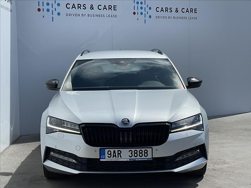 Škoda Superb 2,0 TDI DSG Sportline ACC+LED - fotka 22 z 24