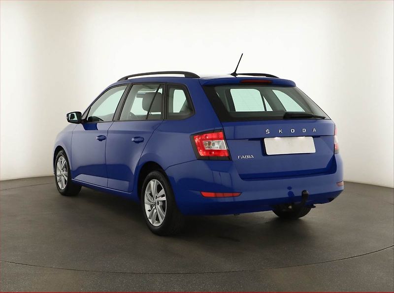 Škoda Fabia (2021) Ambition 1.0 TSI - fotka 4 z 12