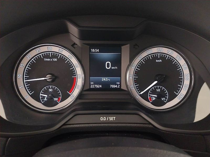 Škoda Octavia (2019) Style 1.6 TDI, Serv.kniha - fotka 11 z 32