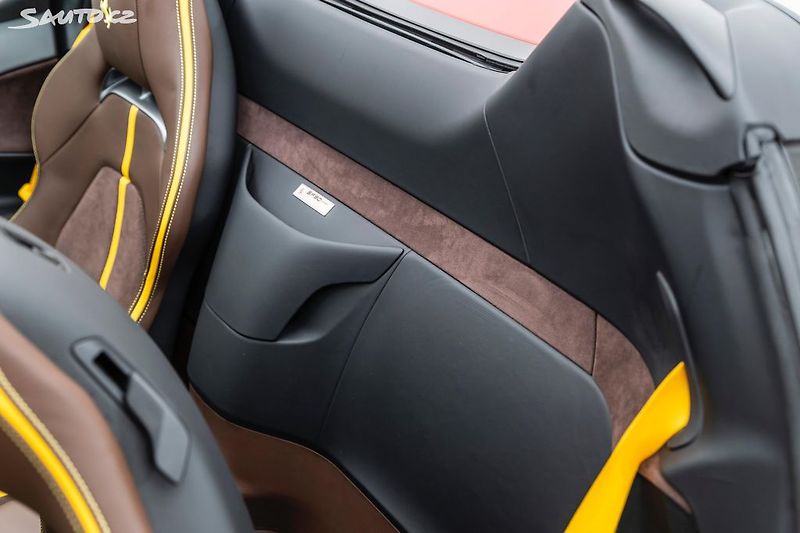 Ferrari SF90 Spider*FULL carbon*metalíza - fotka 33 z 47