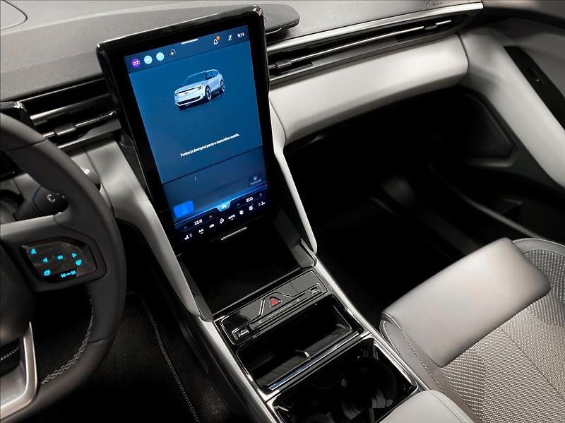 Ford Explorer (2024) 0,1 77 kWh RWD - fotka 7 z 17