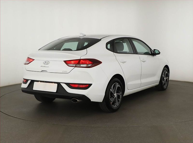 Hyundai i30 (2023) Family 1.0 T-GDI, Serv.kniha - fotka 5 z 14