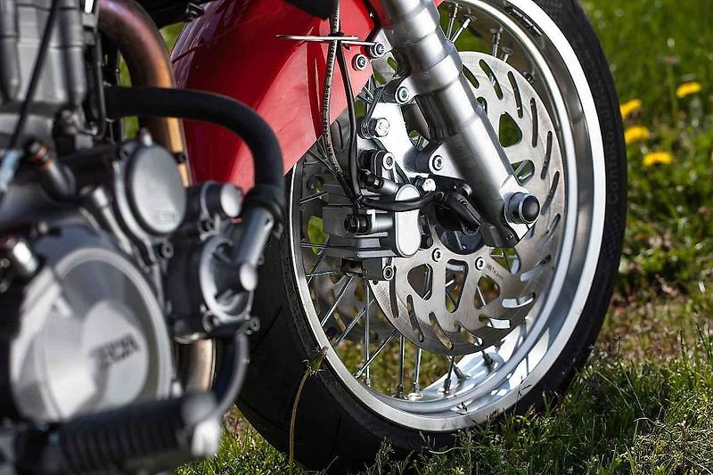 Jawa 350 Retro.