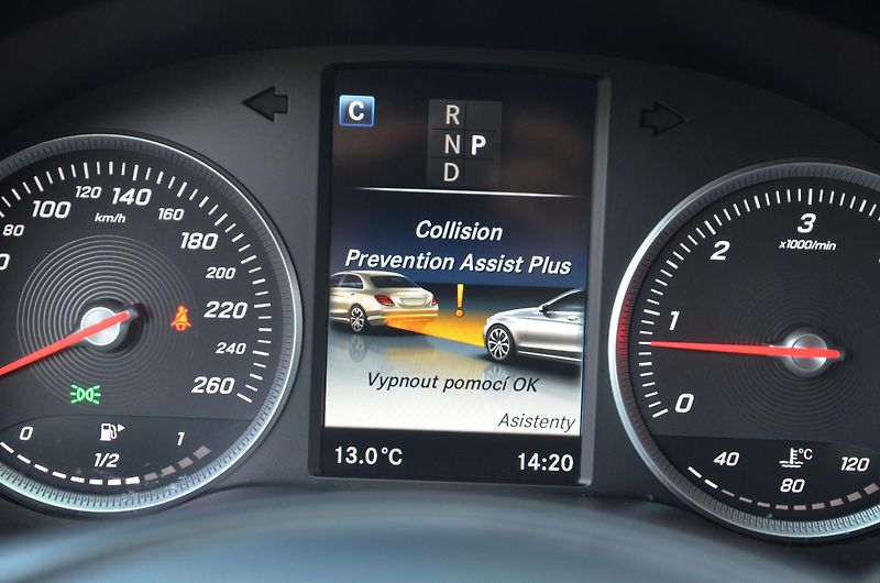 Mercedes-Benz Třídy C (2017) C 200d // REZERVOVÁNO // - fotka 29 z 37
