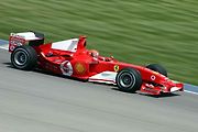 Michael Schumacher ve Ferrari v roce 2004.