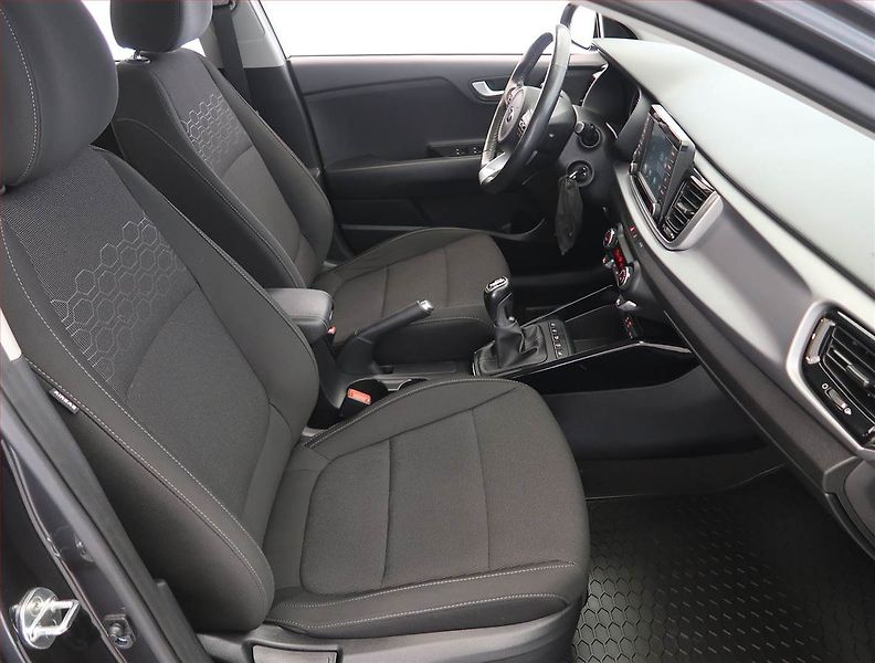 Kia Rio (2019) 1.0 T-GDI, Serv.kniha - fotka 9 z 20