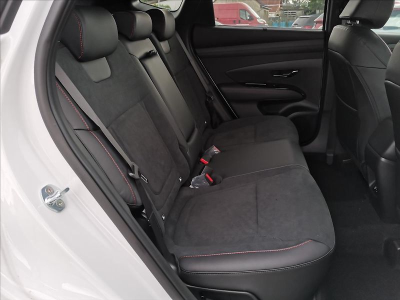 Hyundai Tucson 1,6 T-GDI DCT Go Czech! N-Line - fotka 10 z 18