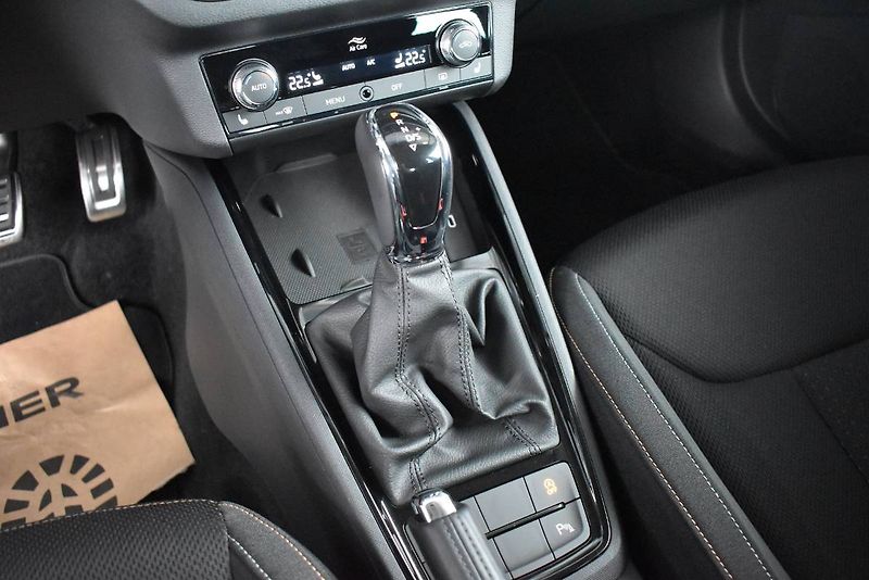 Škoda Kamiq (2021) ScoutLine 1.5TSI 110kW DSG - fotka 23 z 29