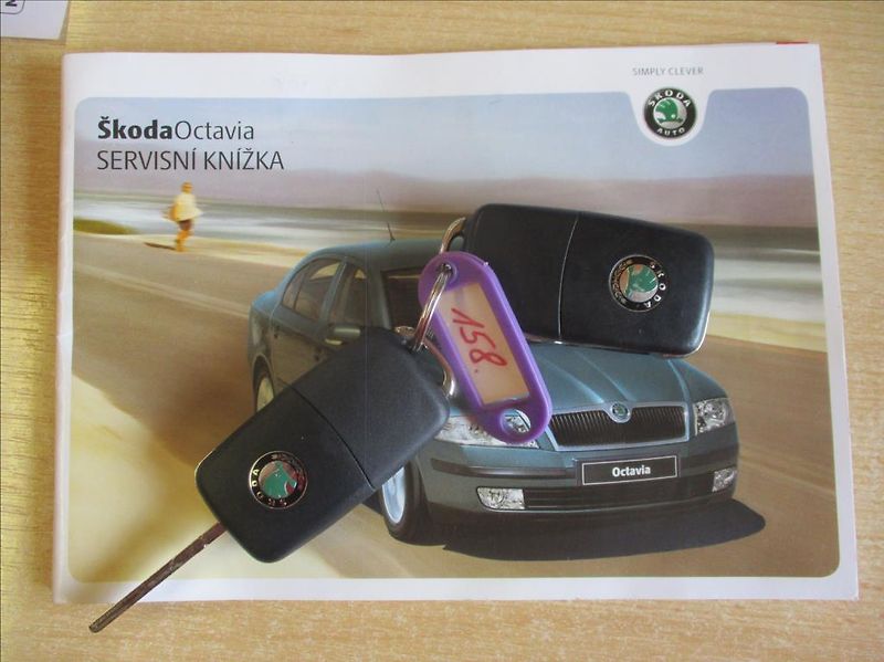 Škoda Octavia 1,6 i, Eleg,aut.klima,s.kn.,CZ - fotka 29 z 39