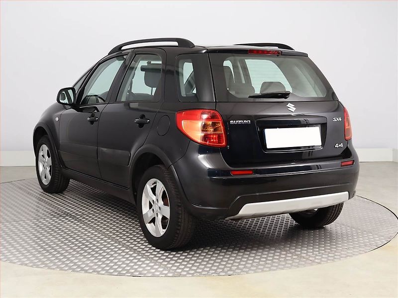 Suzuki SX4 (2011) 1.6 VVT, 4X4, Vyhř. sedaček - fotka 4 z 13