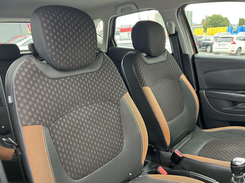 Renault Captur 1.2TCe KOUPENO V ČR 1.MAJ. - fotka 32 z 43