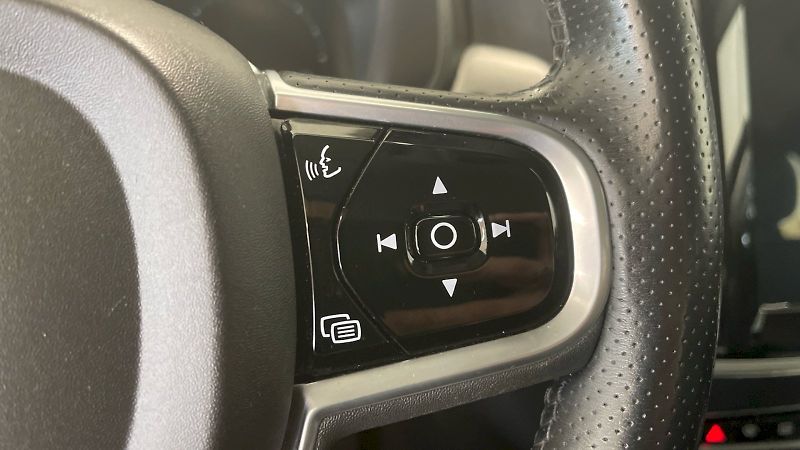 Volvo V90 (2018) Kombi Inscription 2.0 TDI 110k - fotka 24 z 38