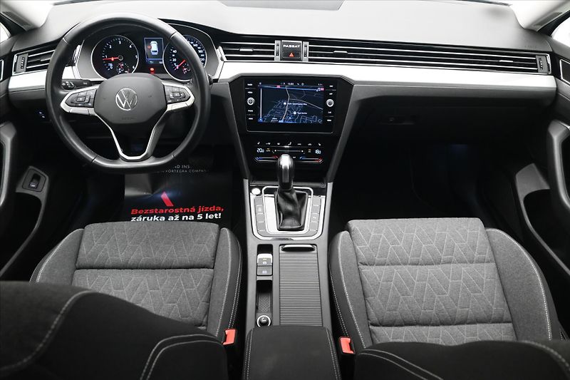 Volkswagen Passat 2,0 TDI 110 kW DSG Business Zá - fotka 15 z 32