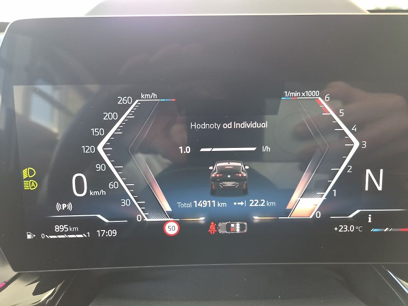 BMW X2 xDrive 20d - fotka 18 z 22
