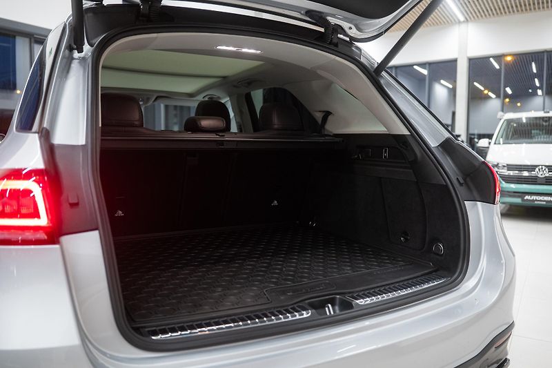 Mercedes-Benz GLE (2020) 350D 4x4 AMG PREMIUM AIRMATIC - fotka 15 z 48
