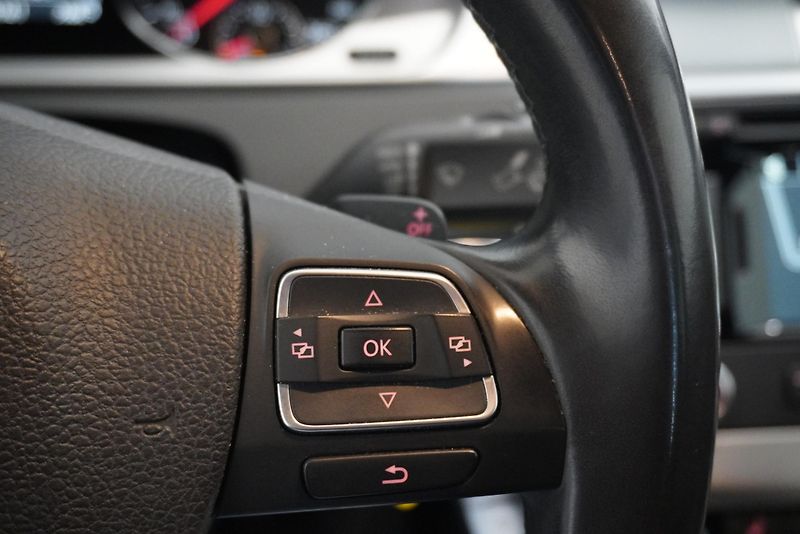 Volkswagen Passat (2012) 3.6 FSi 4x4 DSG ALCANTARA - fotka 18 z 29