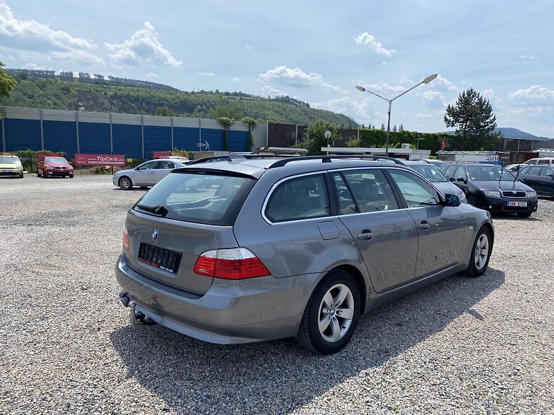 BMW Řada 5 (2008) 2.0D,PLNÝ SERVIS,2SADY ALU - fotka 4 z 52