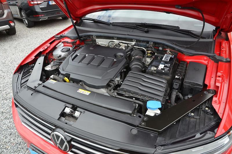 Volkswagen Passat (2021) 2.0 TDi DSG / 77.300km / 1.MAJ - fotka 10 z 42
