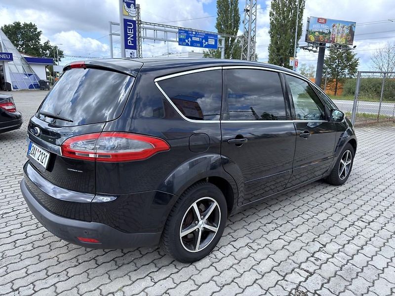 Ford S-MAX 2.0 TDCi 120 kW Titanium - fotka 5 z 13