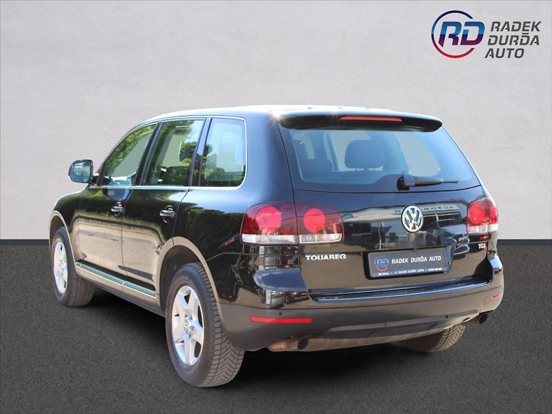 Volkswagen Touareg 2,5 TDI  NOVÉ V ČR,4x4 - fotka 7 z 29