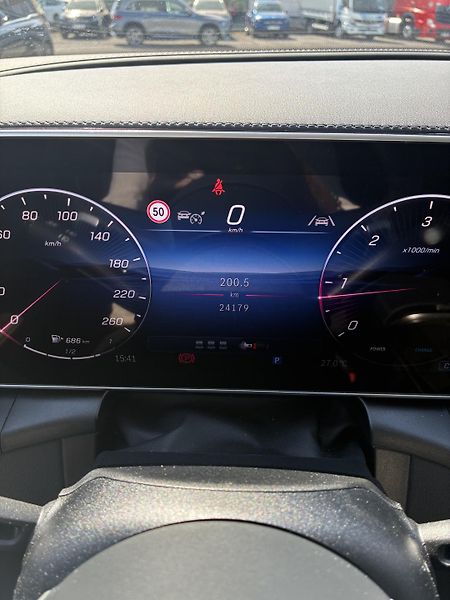Mercedes-Benz GLC (2025) 220d 4MATIC - fotka 14 z 15