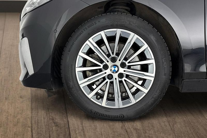 BMW Řada 2 řady 2 | 223d xDrive - fotka 23 z 23