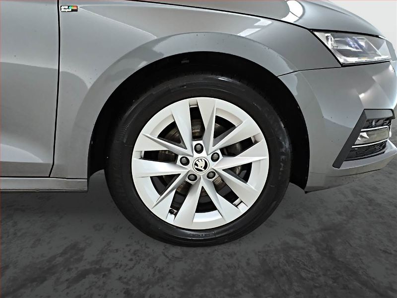 Škoda Octavia (2023) 2.0 TDI, Automat, ČR,1.maj - fotka 15 z 18