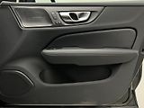 Volvo V60 B4 DARK PLUS AUT - náhled 45