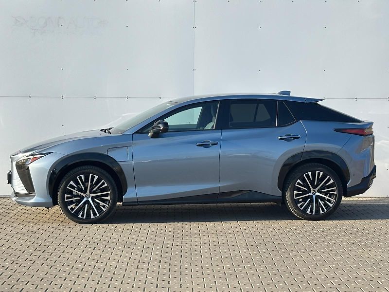 Lexus RZ 450e Luxury Plus Panoramic 4x4 - fotka 3 z 30