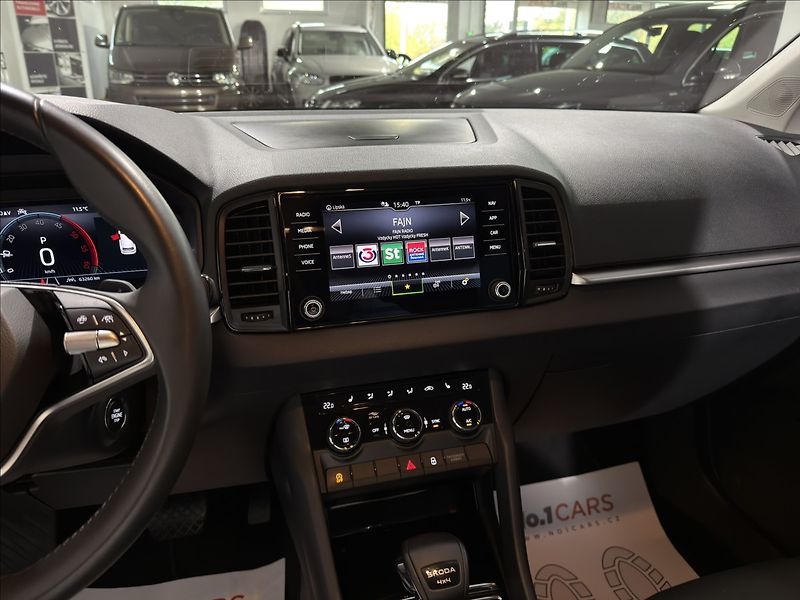 Škoda Karoq 2,0   TDI DSG 4X4 VIRTUAL ACC - fotka 15 z 33