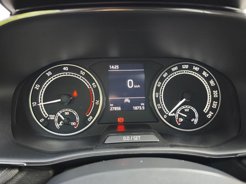 Škoda Fabia (2023) 1.0 TSi Style - fotka 17 z 22