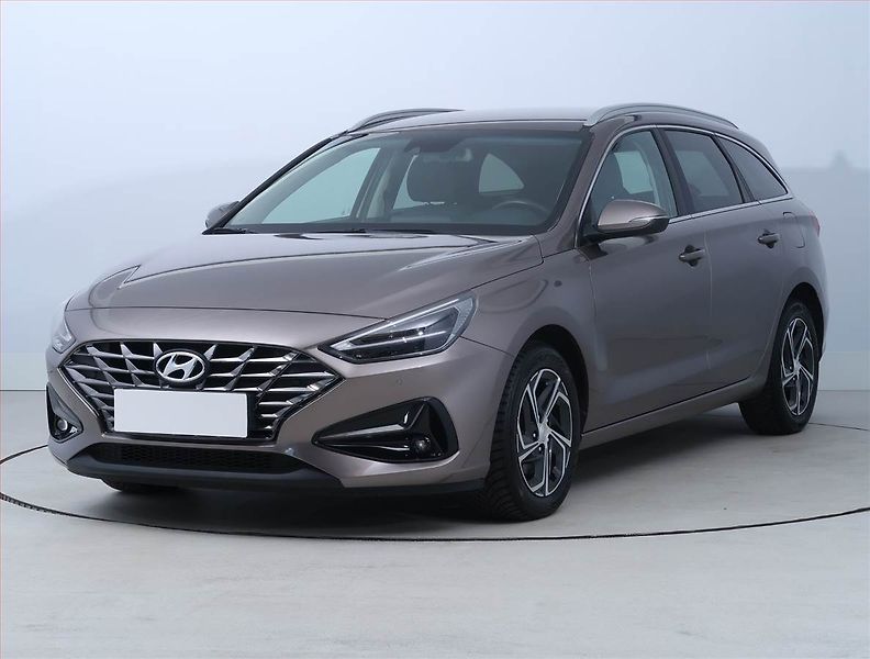 Hyundai i30 (2023) Smart 1.0 T-GDI - fotka 2 z 22
