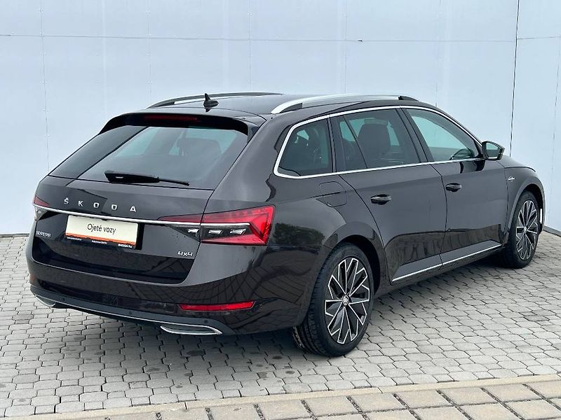 Škoda Superb L&K 4x4 7DSG 2,0TDI - fotka 2 z 29