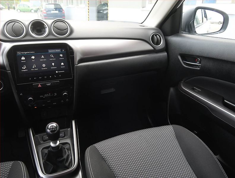 Suzuki Vitara (2024) GL + 1.4 BoosterJet - fotka 8 z 20
