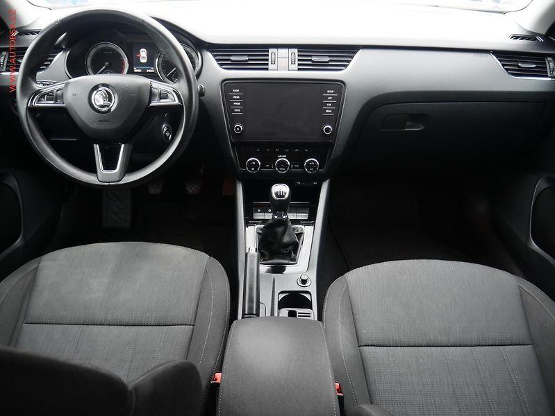 Škoda Octavia (2017) 1.0 TSl, ČR, Style Plus - fotka 8 z 18