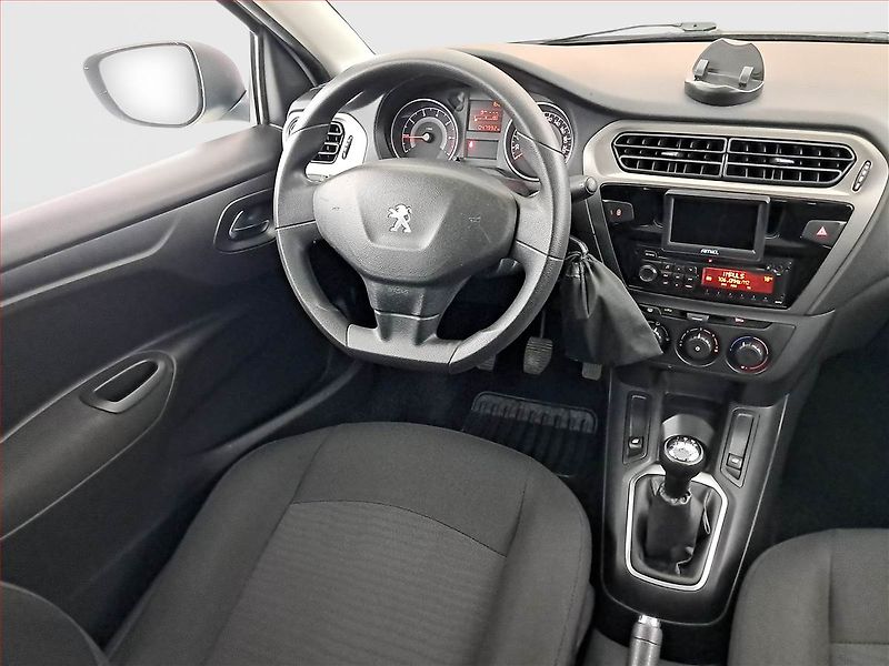 Peugeot 301 (2014) 1.2 VTi, Park. senzory - fotka 7 z 14
