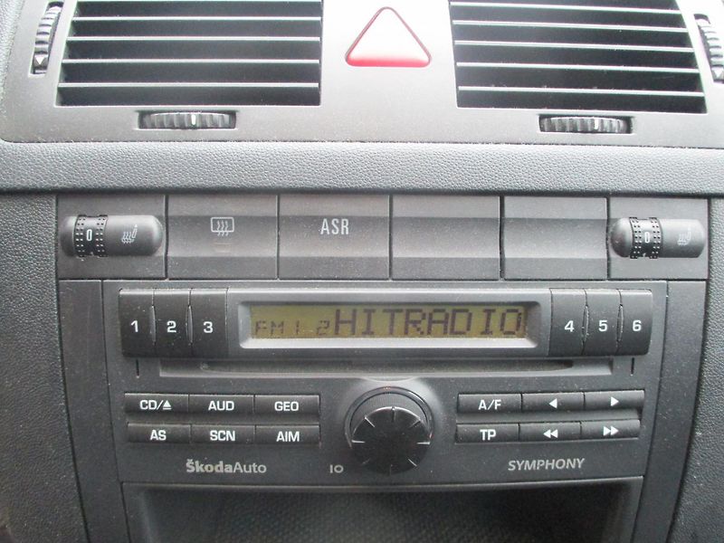 Škoda Fabia 1.9 TDi KLIMA +SADA KOL - fotka 21 z 34