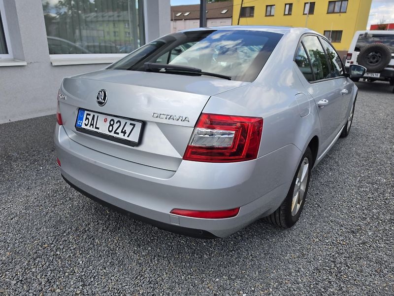 Škoda Octavia 1.6 TDI DSG  - fotka 4 z 20