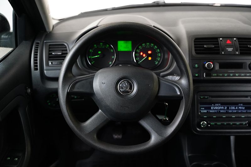 Škoda Fabia - fotka 15 z 23