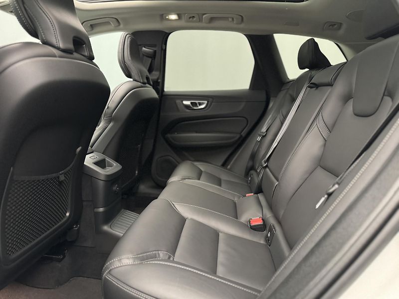 Volvo XC60 T8 AWD BRIGHT PLUS REZERVACE - fotka 6 z 48