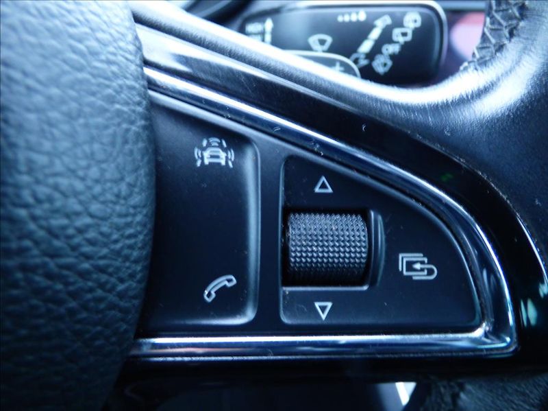 Škoda Octavia 2,0 TDI DSG,LED,Navigace  Ambi - fotka 29 z 55