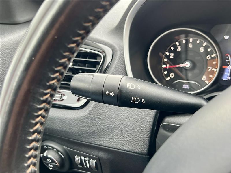 Jeep Compass 1,4 m-Air LIMITED my19 - fotka 25 z 45